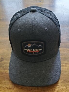 Wolf Creek Colorado Ski Resort Adult Snap Back Trucker Hat - Like NEW